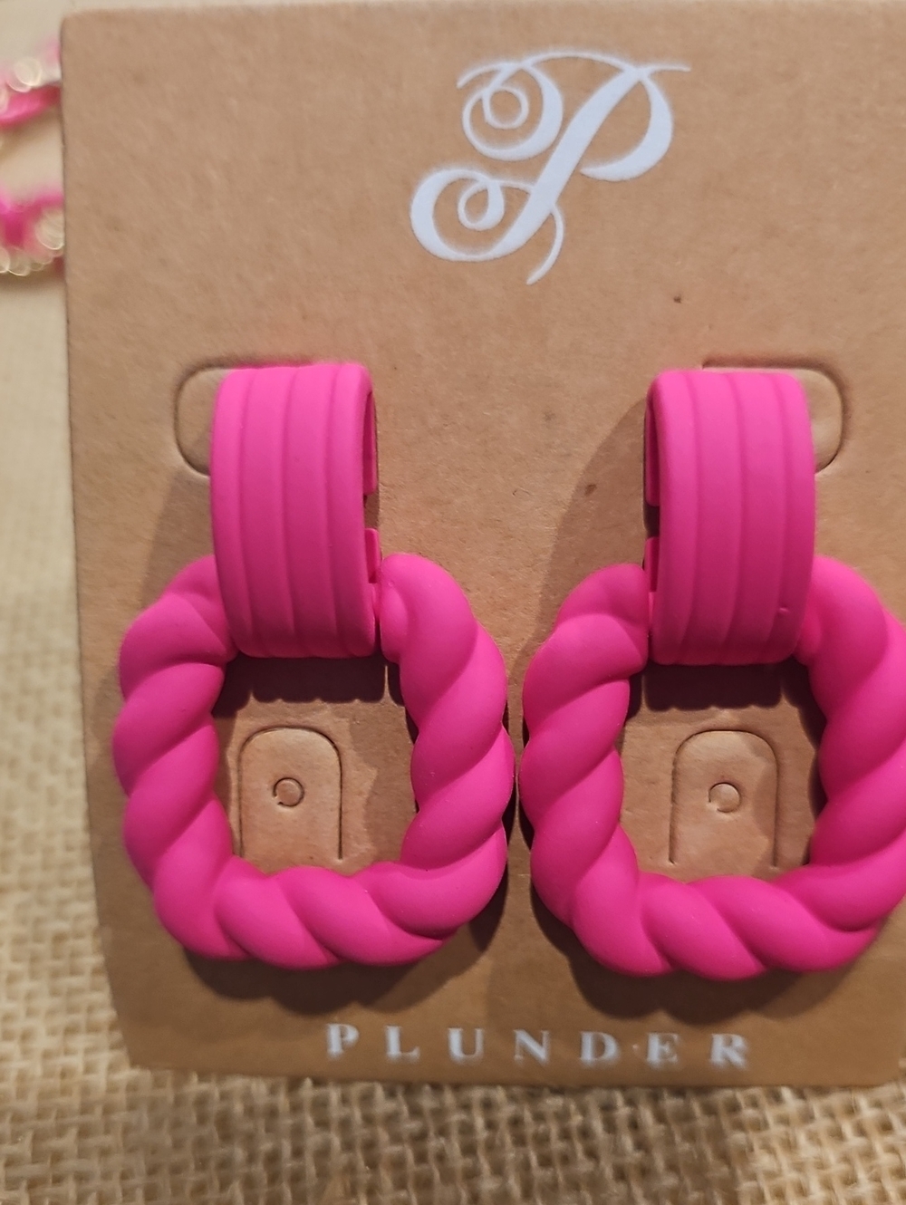 New Plunder 3pc Jewelry Set Hot Pink - Picture 2 of 4